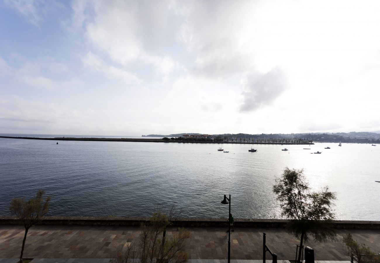Hondarribia by Basquelidays Hondarribia by Basquelidays