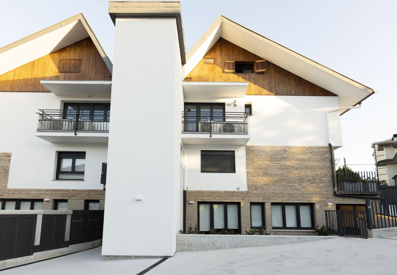 Kofradia by Basquelidays Kofradia by Basquelidays