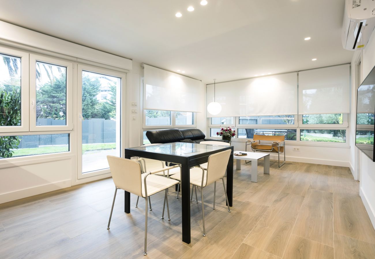 Costa by Basquelidays  Costa by Basquelidays